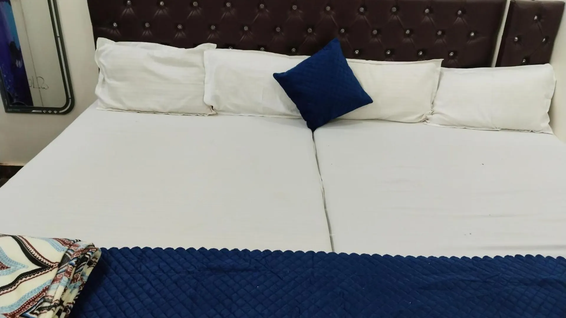 Jay Radhe Krishan Residency فاراناسي الهند