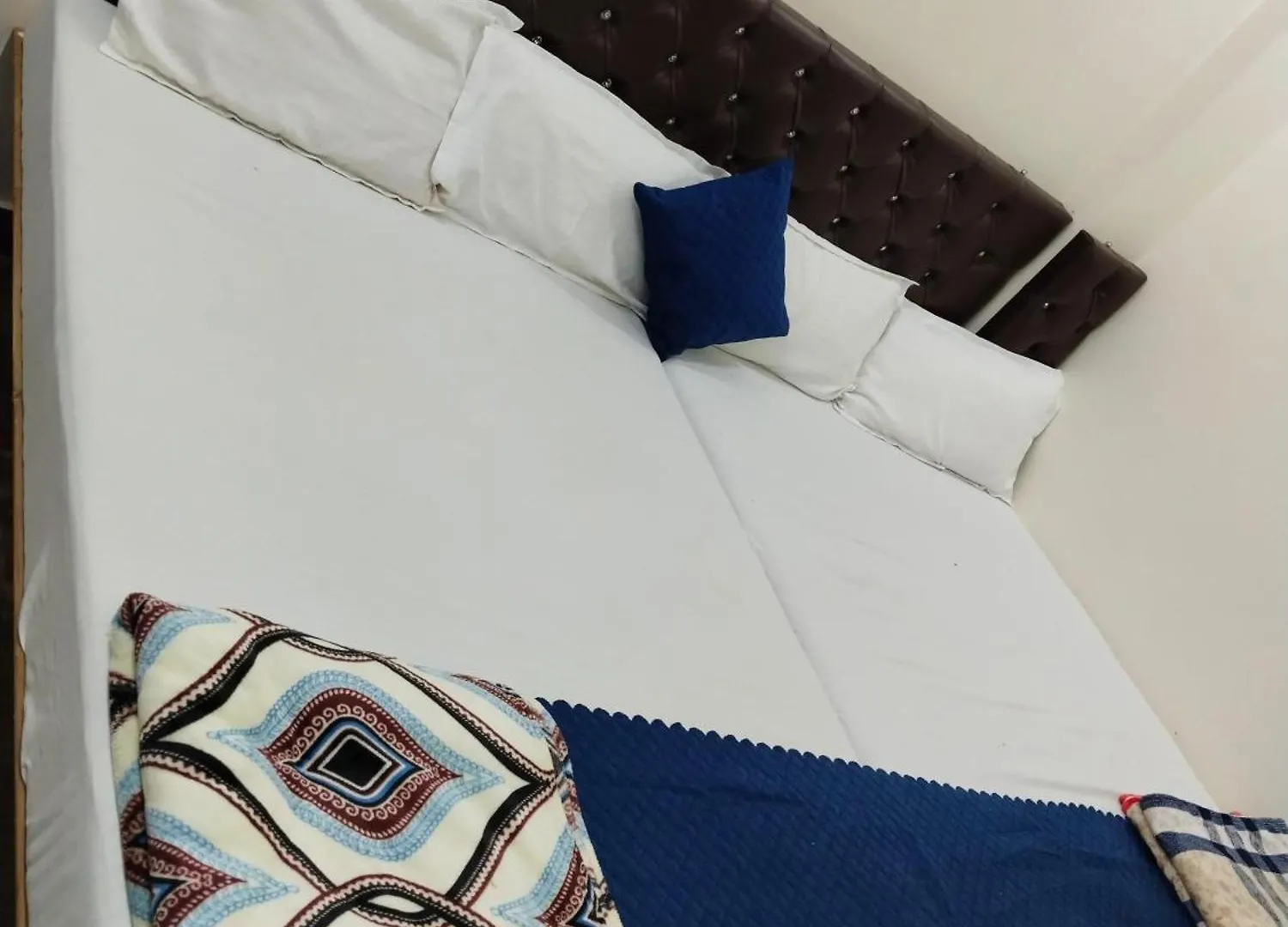Jay Radhe Krishan Residency فاراناسي