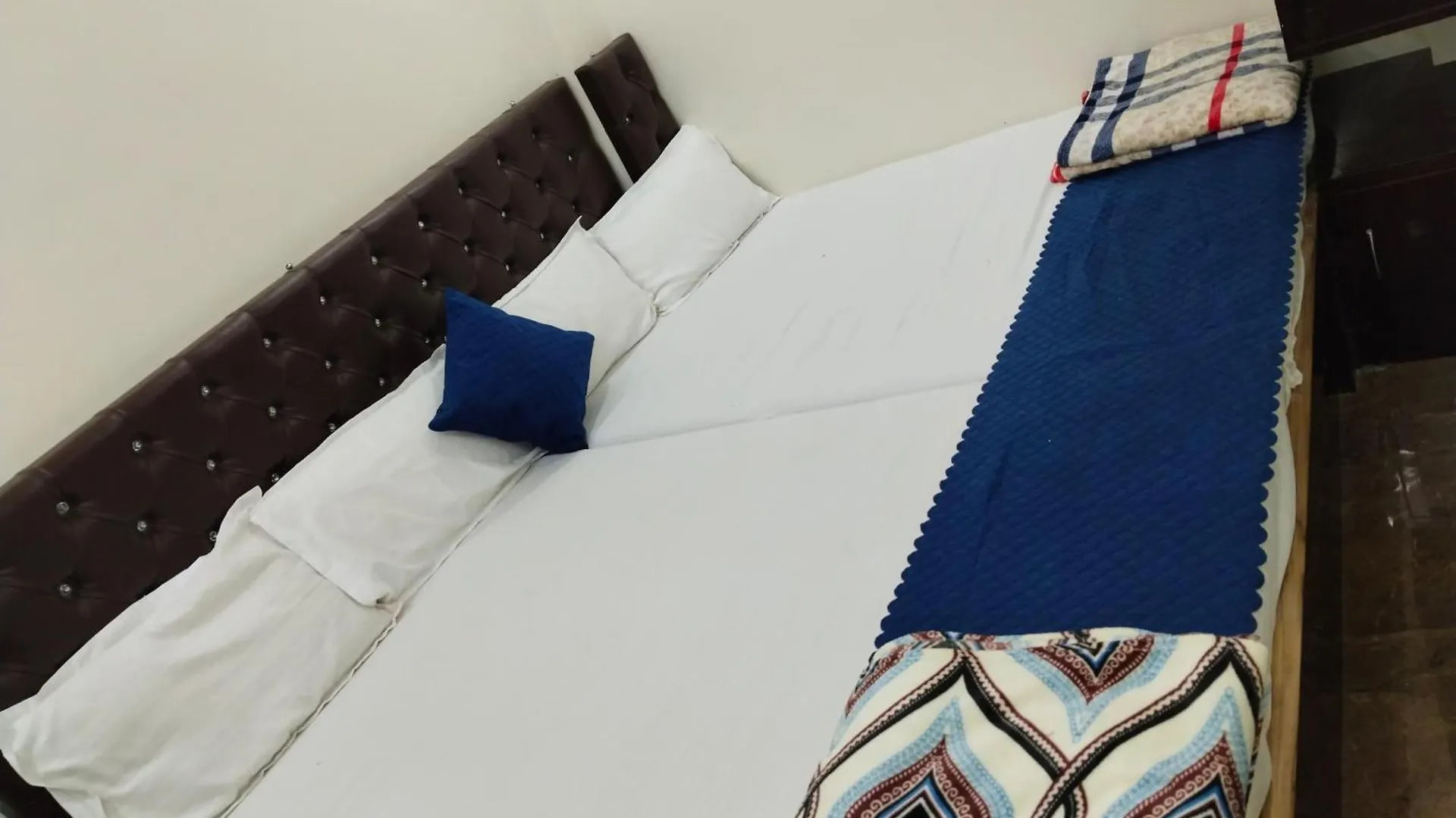 Jay Radhe Krishan Residency فاراناسي