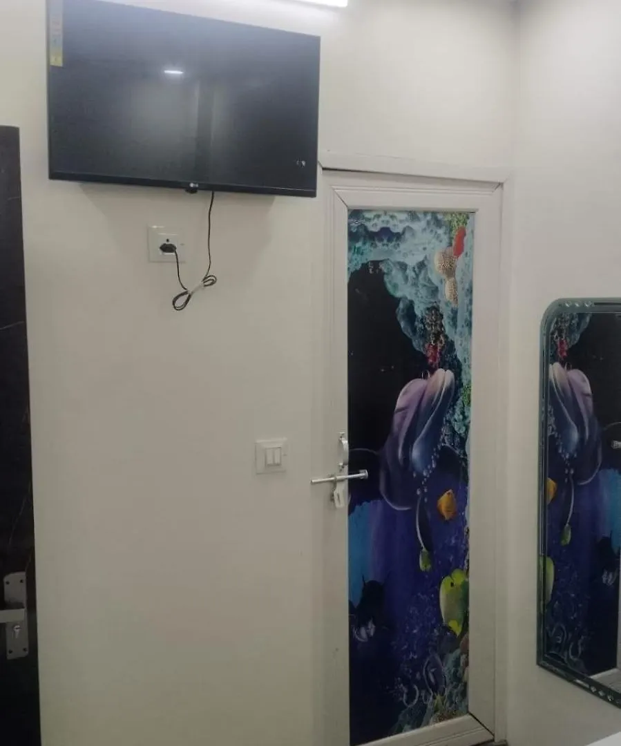Jay Radhe Krishan Residency فاراناسي منزل للإقامة